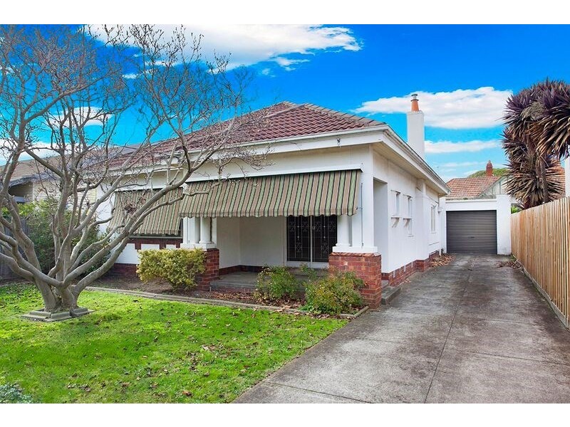 17 Belsize Avenue, Carnegie VIC 3163