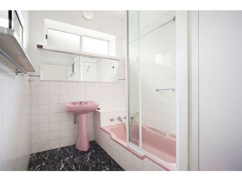 17 Belsize Avenue, Carnegie VIC 3163