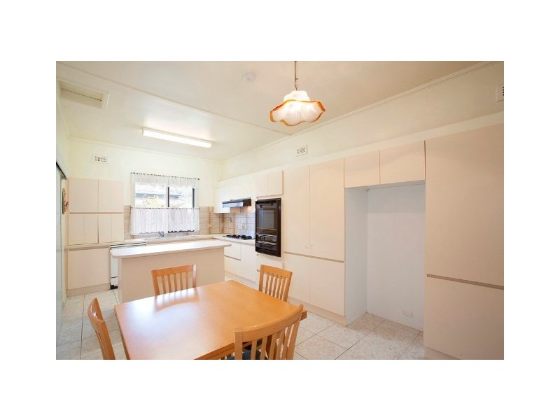 262 Hawthorn Road, Caulfield South VIC 3162