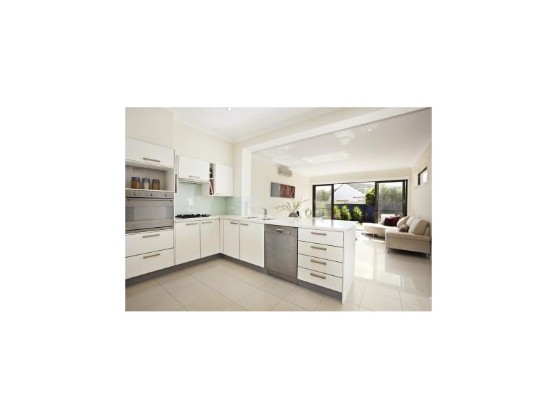 2 Plunket Street, Brighton East VIC 3187