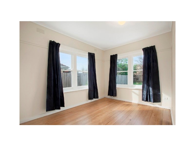 2 Enniss Avenue, Bentleigh East VIC 3165