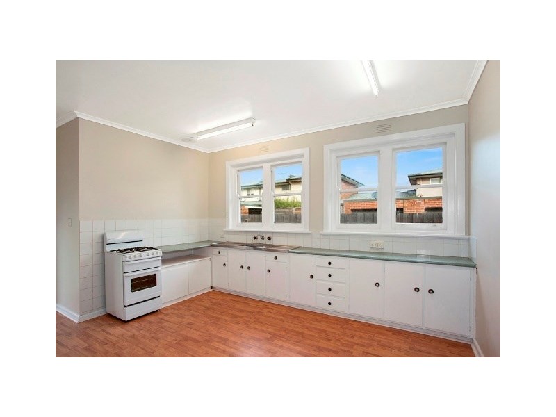 2 Enniss Avenue, Bentleigh East VIC 3165