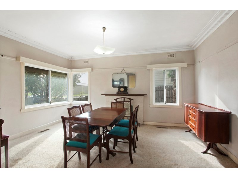 20 Kinrade Street, Hughesdale VIC 3166