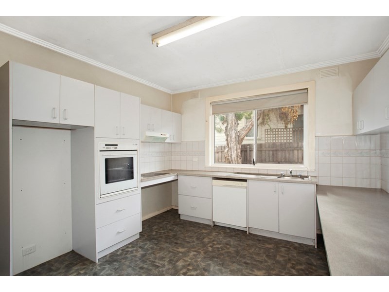 20 Kinrade Street, Hughesdale VIC 3166