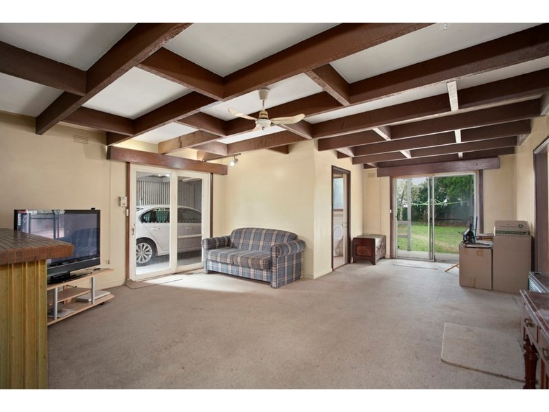 20 Kinrade Street, Hughesdale VIC 3166