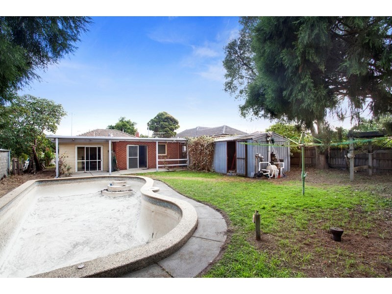 20 Kinrade Street, Hughesdale VIC 3166