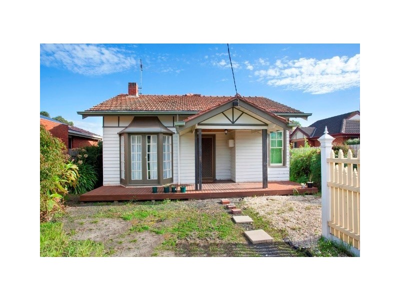 82 Truganini Road, Carnegie VIC 3163