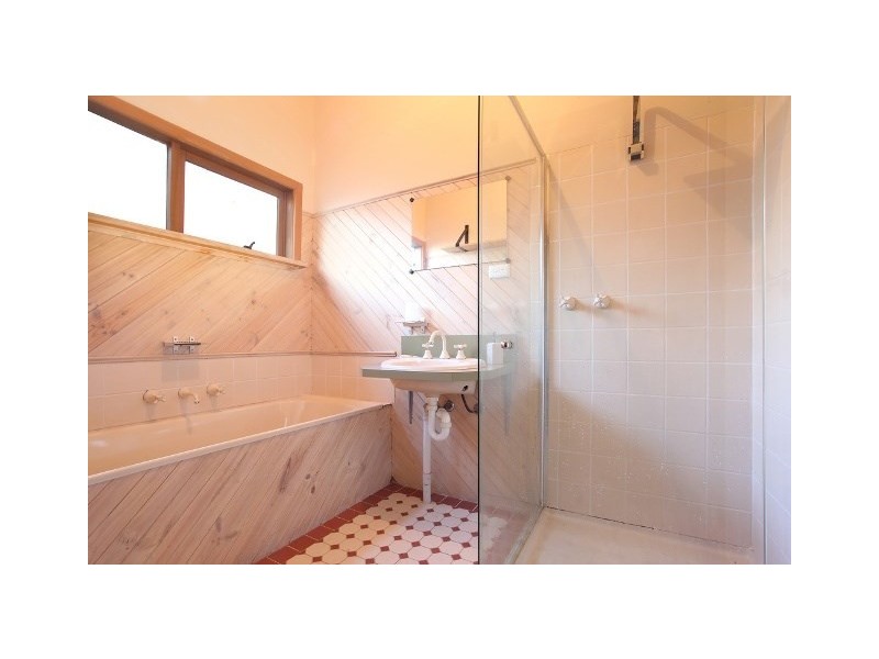 82 Truganini Road, Carnegie VIC 3163