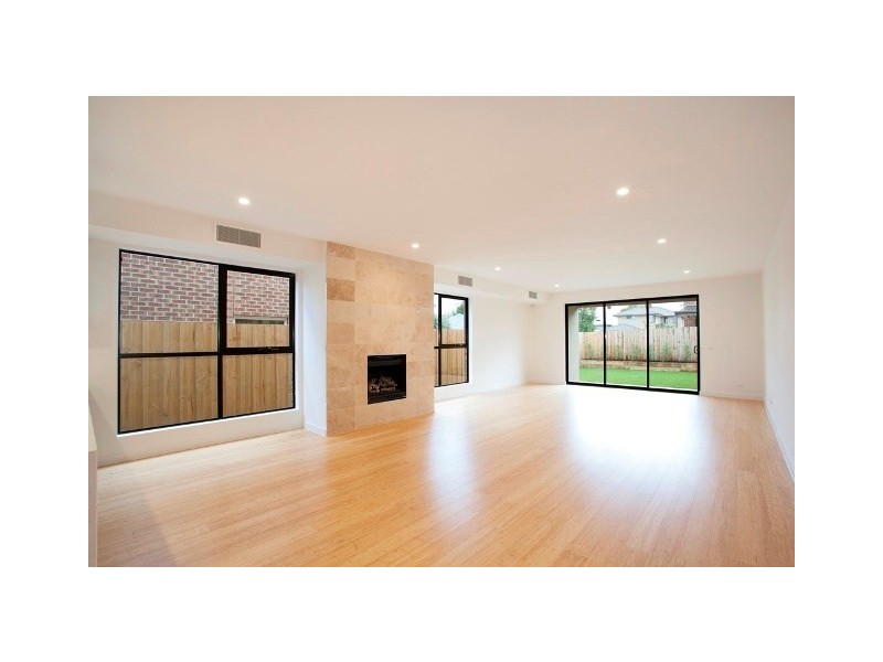 25A Leary Avenue, Mckinnon VIC 3204