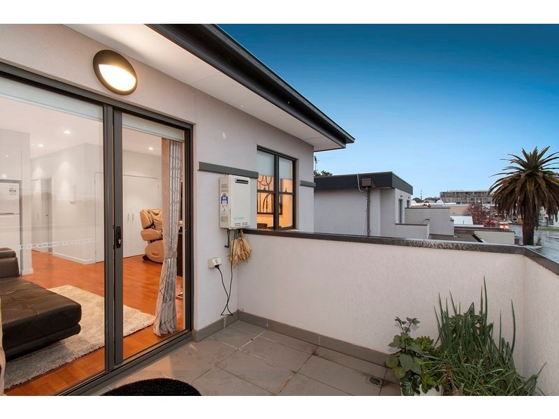 9/43 Rosstown Road, Carnegie VIC 3163