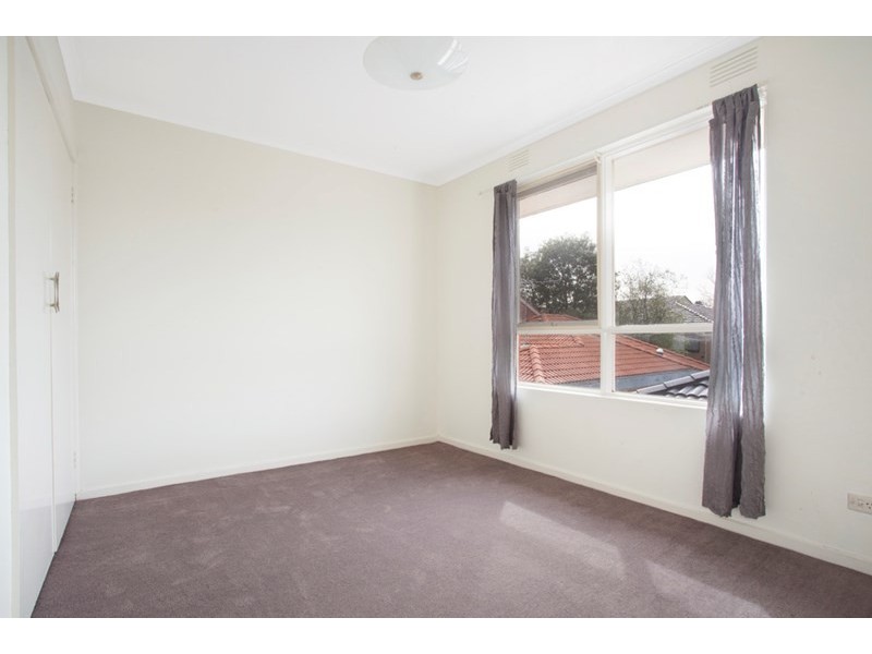 11/27 Lillimur Road, Ormond VIC 3204