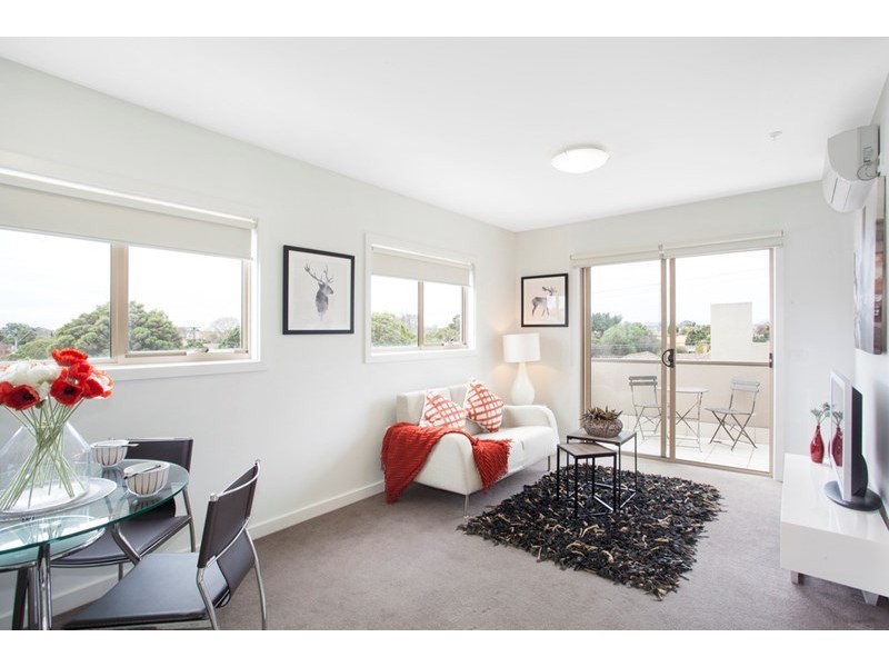 17/225 Koornang Road, Carnegie VIC 3163