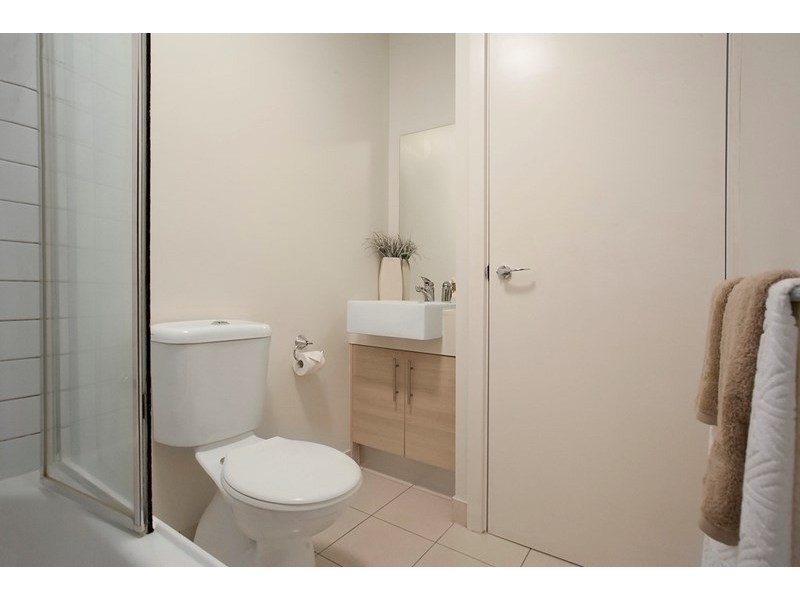 17/225 Koornang Road, Carnegie VIC 3163