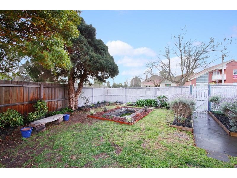 72 Willesden Road, Hughesdale VIC 3166