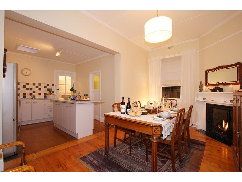 72 Willesden Road, Hughesdale VIC 3166