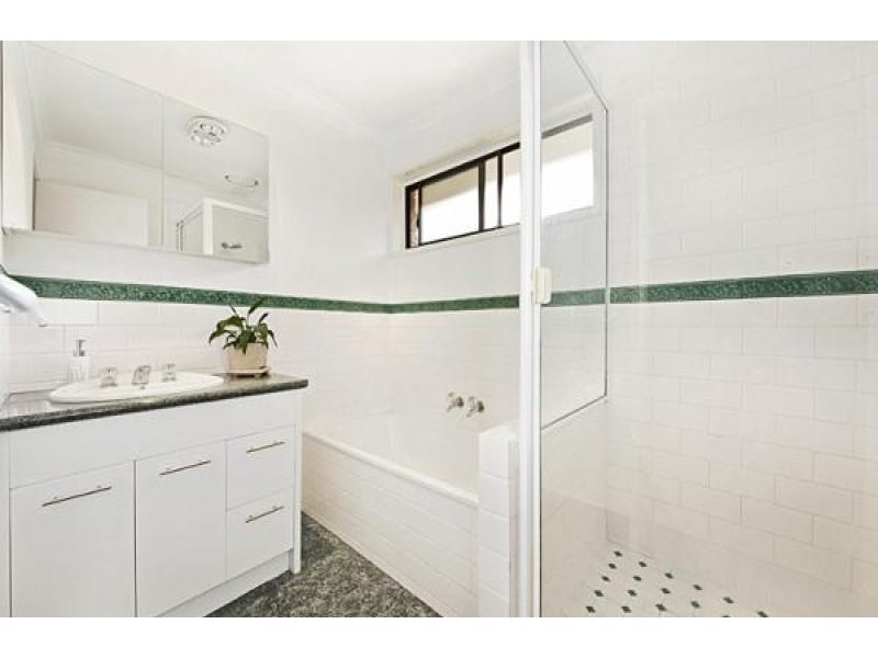 6/4A Campbell Grove, Dingley Village VIC 3172