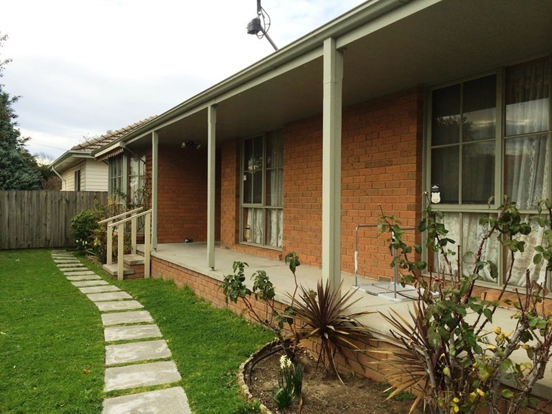 12 Small Road, Bentleigh VIC 3204