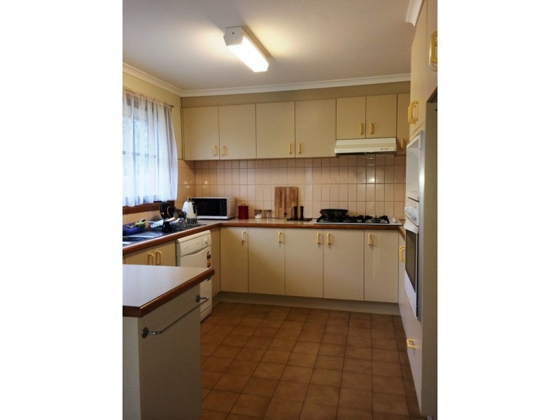 12 Small Road, Bentleigh VIC 3204