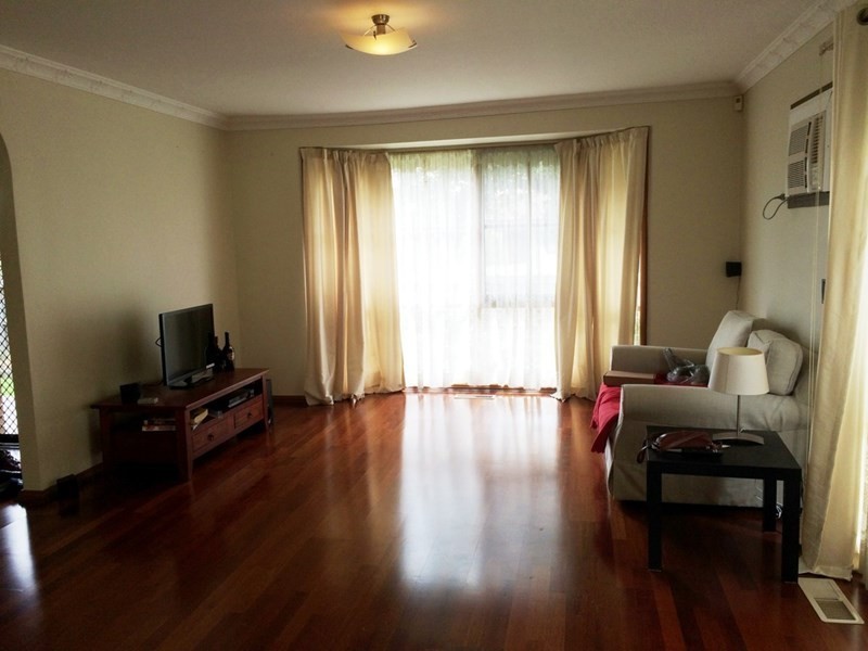 12 Small Road, Bentleigh VIC 3204