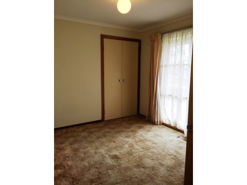 12 Small Road, Bentleigh VIC 3204