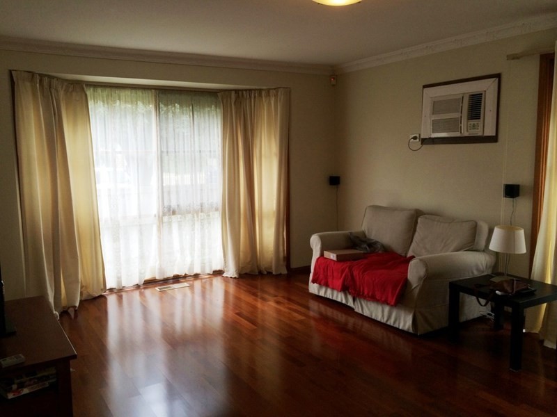 12 Small Road, Bentleigh VIC 3204