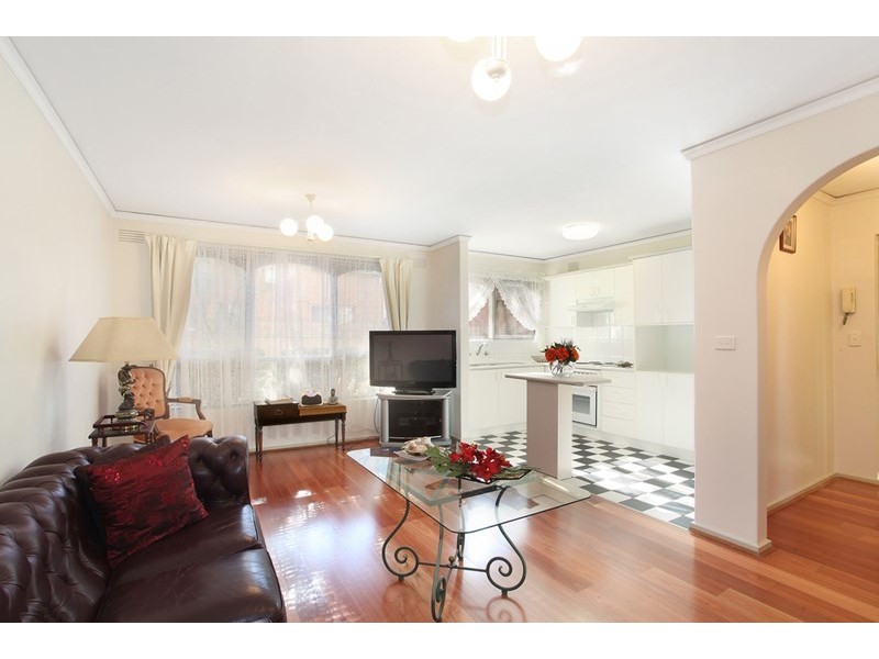 2/13 Poplar Grove, Carnegie VIC 3163