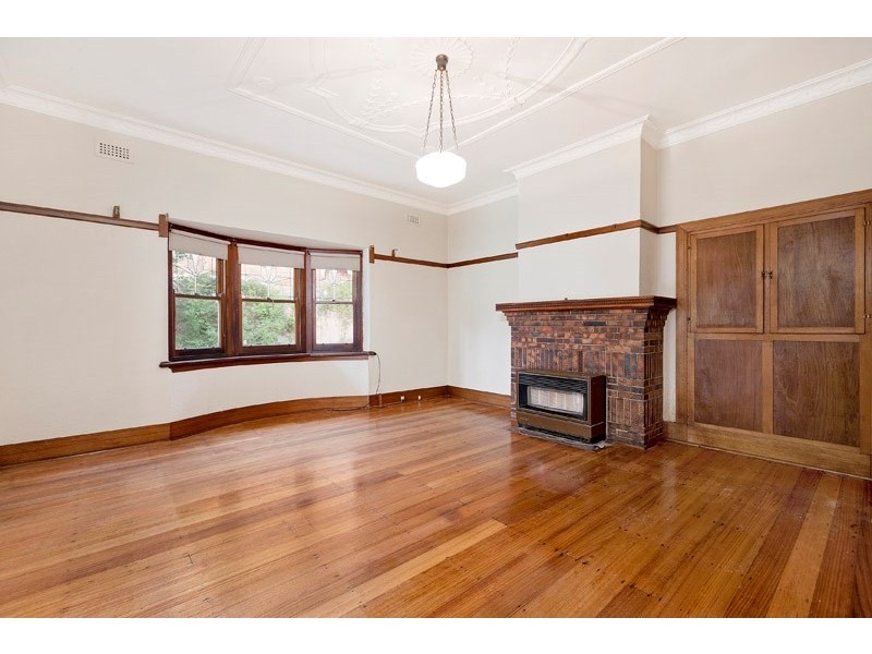 19 Oakdene Crescent, Carnegie VIC 3163