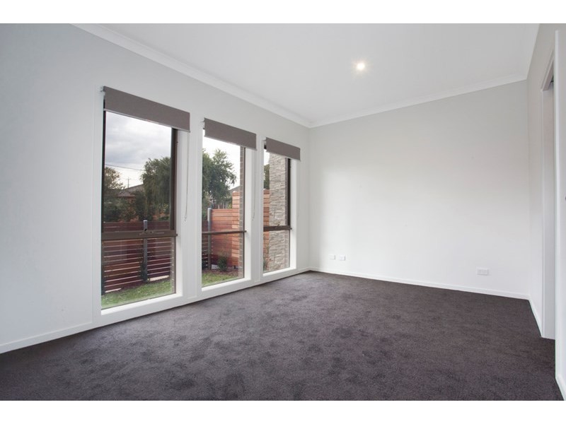 1/4 Omeo Court, Bentleigh East VIC 3165