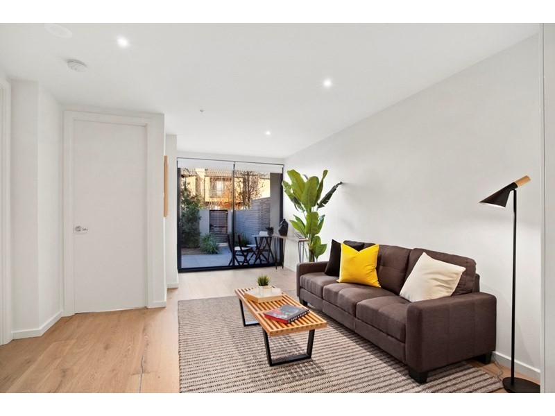 2/15-17 Manchester Grove, Glen Huntly VIC 3163