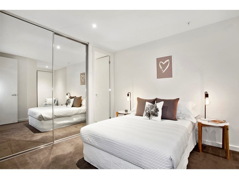 2/15-17 Manchester Grove, Glen Huntly VIC 3163