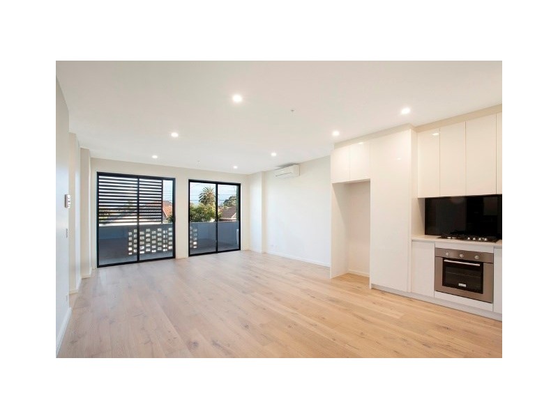 102/332 Neerim Road, Carnegie VIC 3163