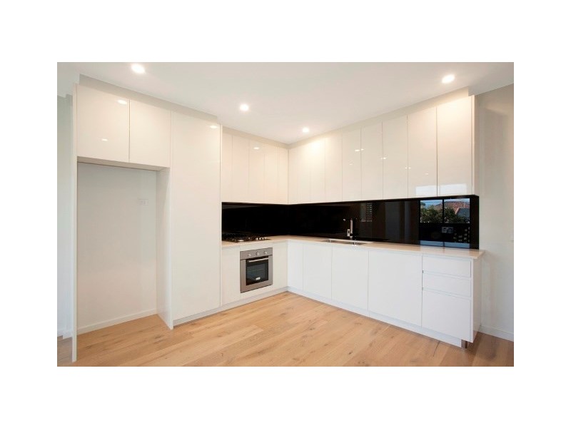 102/332 Neerim Road, Carnegie VIC 3163