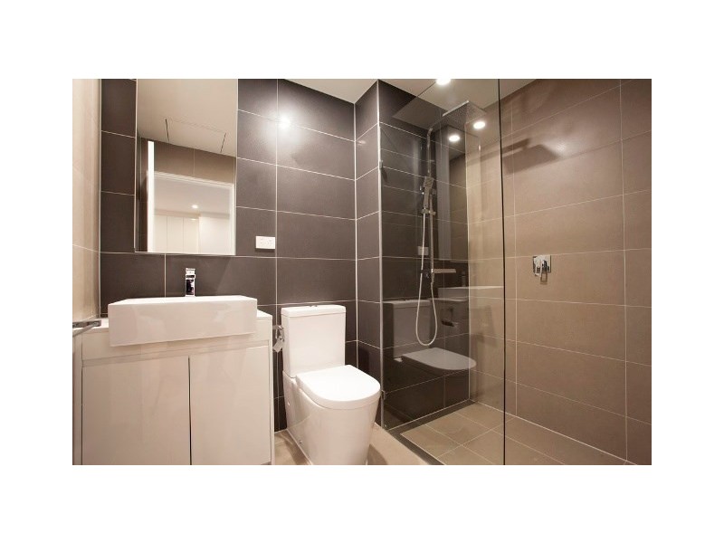 102/332 Neerim Road, Carnegie VIC 3163