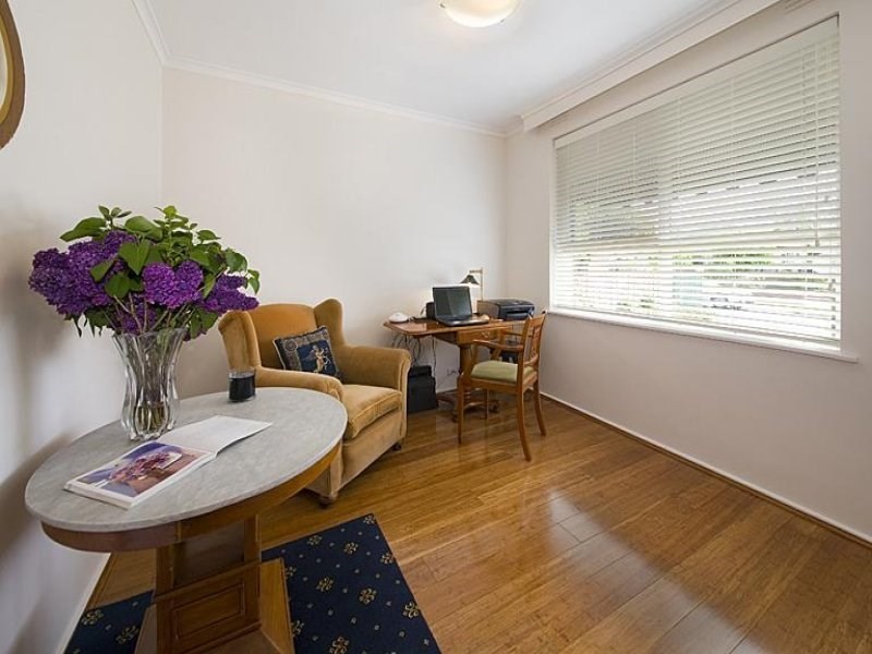 1/6 Rigby Avenue, Carnegie VIC 3163