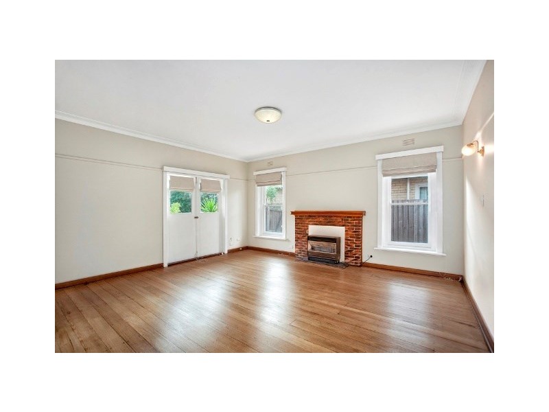 2 Enniss Avenue, Bentleigh East VIC 3165