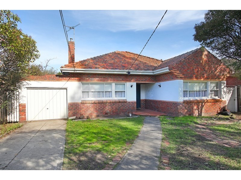 6 Leinster Street, Ormond VIC 3204