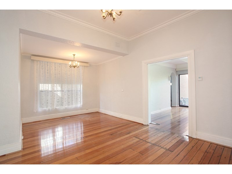 6 Leinster Street, Ormond VIC 3204