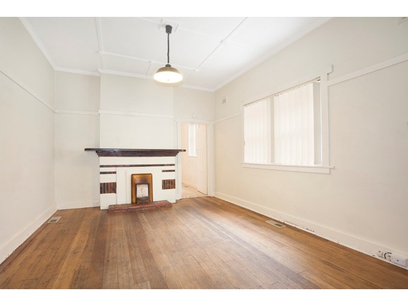 29 Kalymna Grove, St Kilda East VIC 3183