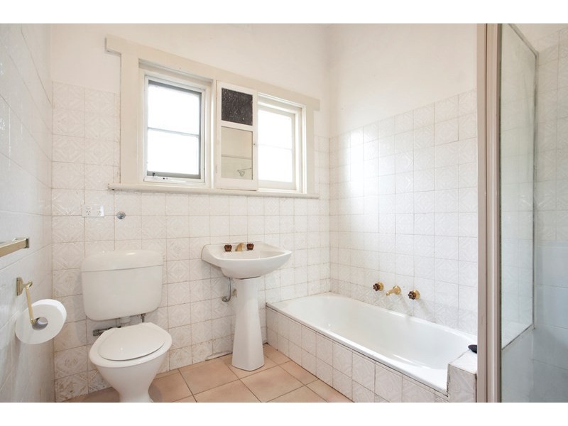 29 Kalymna Grove, St Kilda East VIC 3183