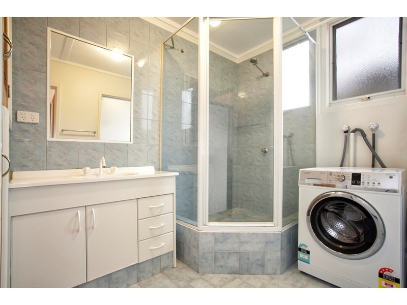 12/1366 Dandenong Road, Hughesdale VIC 3166