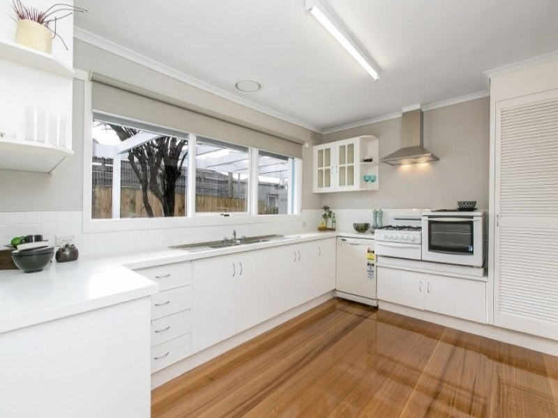 6/13 St Johns Wood Road, Mount Waverley VIC 3149