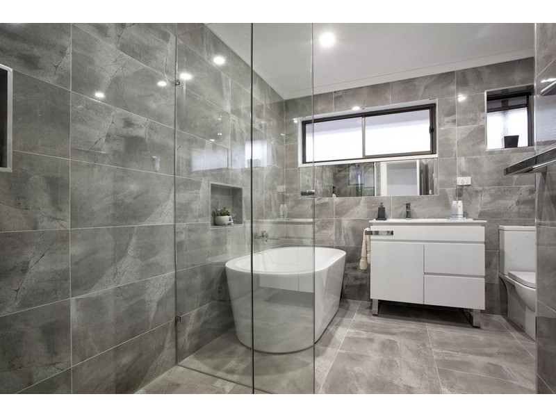 20 Renver Road, Clayton VIC 3168