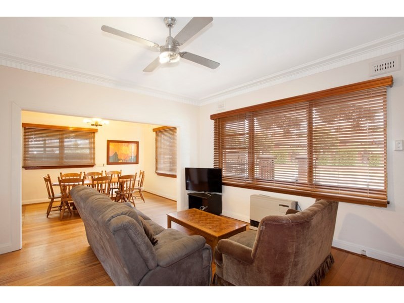 62 Murrumbeena Crescent, Murrumbeena VIC 3163