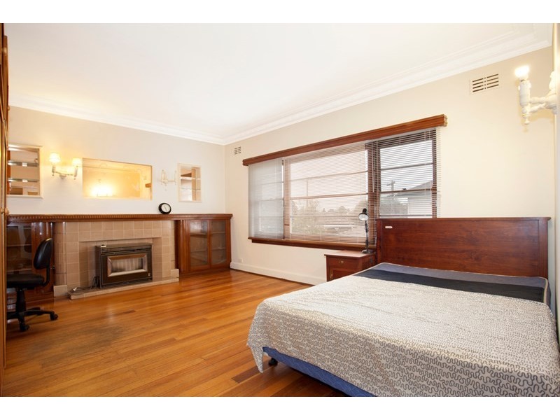 62 Murrumbeena Crescent, Murrumbeena VIC 3163