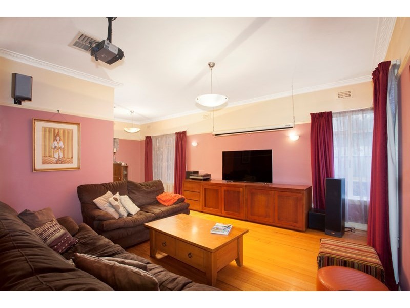 57 Hall Street, Ormond VIC 3204