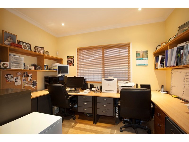 57 Hall Street, Ormond VIC 3204