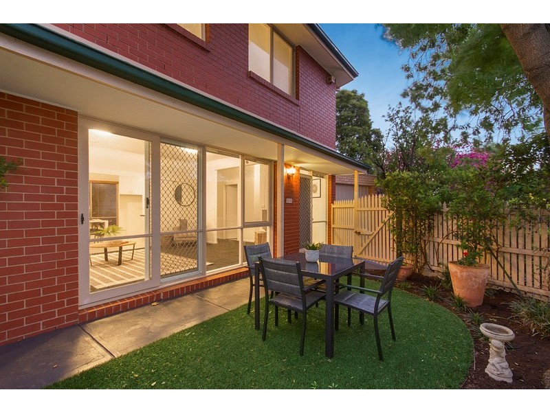 1/7 Vine Grove, Carnegie VIC 3163