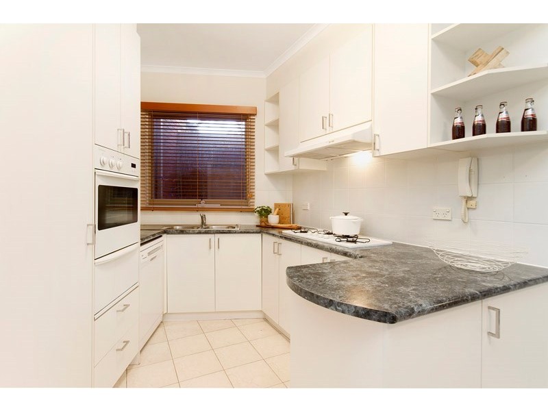 1/7 Vine Grove, Carnegie VIC 3163