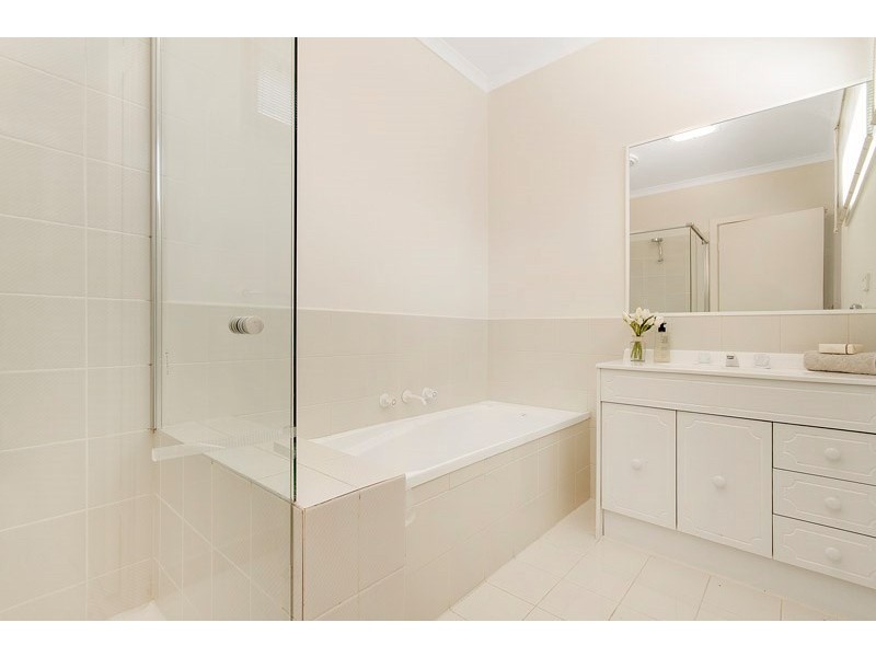 1/7 Vine Grove, Carnegie VIC 3163