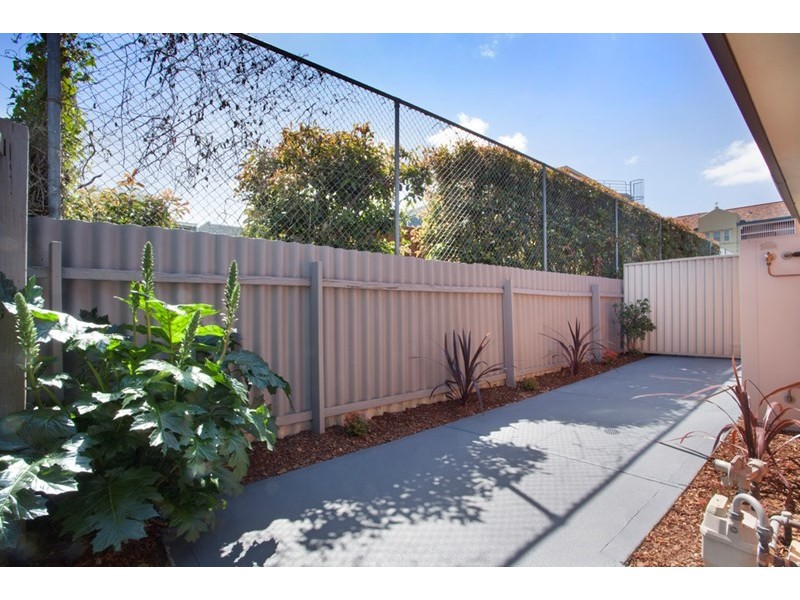 4/115 Warrigal Road, Hughesdale VIC 3166